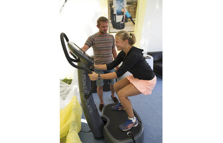 Чем отличается профессиональная виброплатформа Power Plate от бытовой