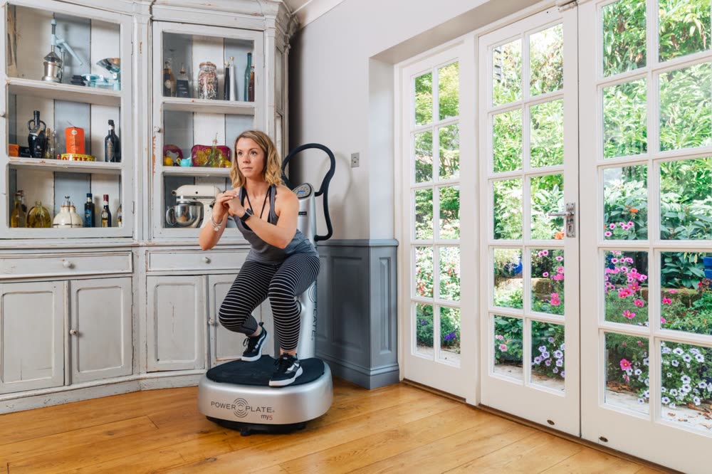 Компактная виброплатформа Power Plate для занятий дома после родов